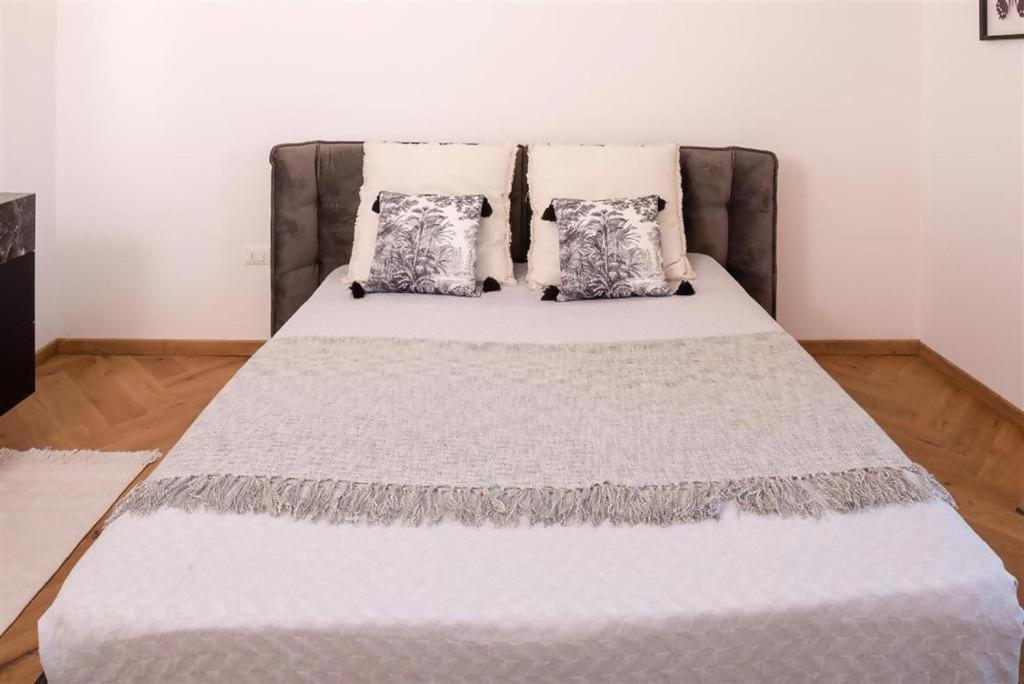 Destiny Home 5 Бардолино Экстерьер фото